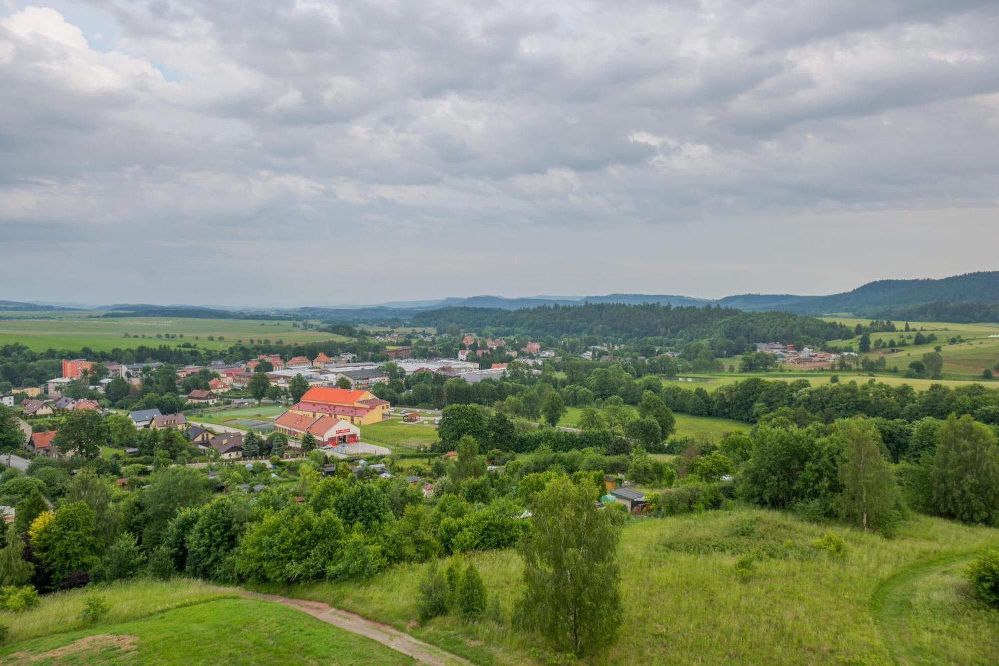 Rajska Polana Domki Premium ,Na Odludziu Z Prywatna Balia Z Jacuzzi I Sauna ,Cisza,Rowery Elektryczne,Gory,Astroprzygoda,- Adrspach, Skalne Miasto, Zamek Ksiaz,Andrzejowka,Karpacz, Sniezka,Janskie Laznie,Pec Mieroszow Bagian luar foto
