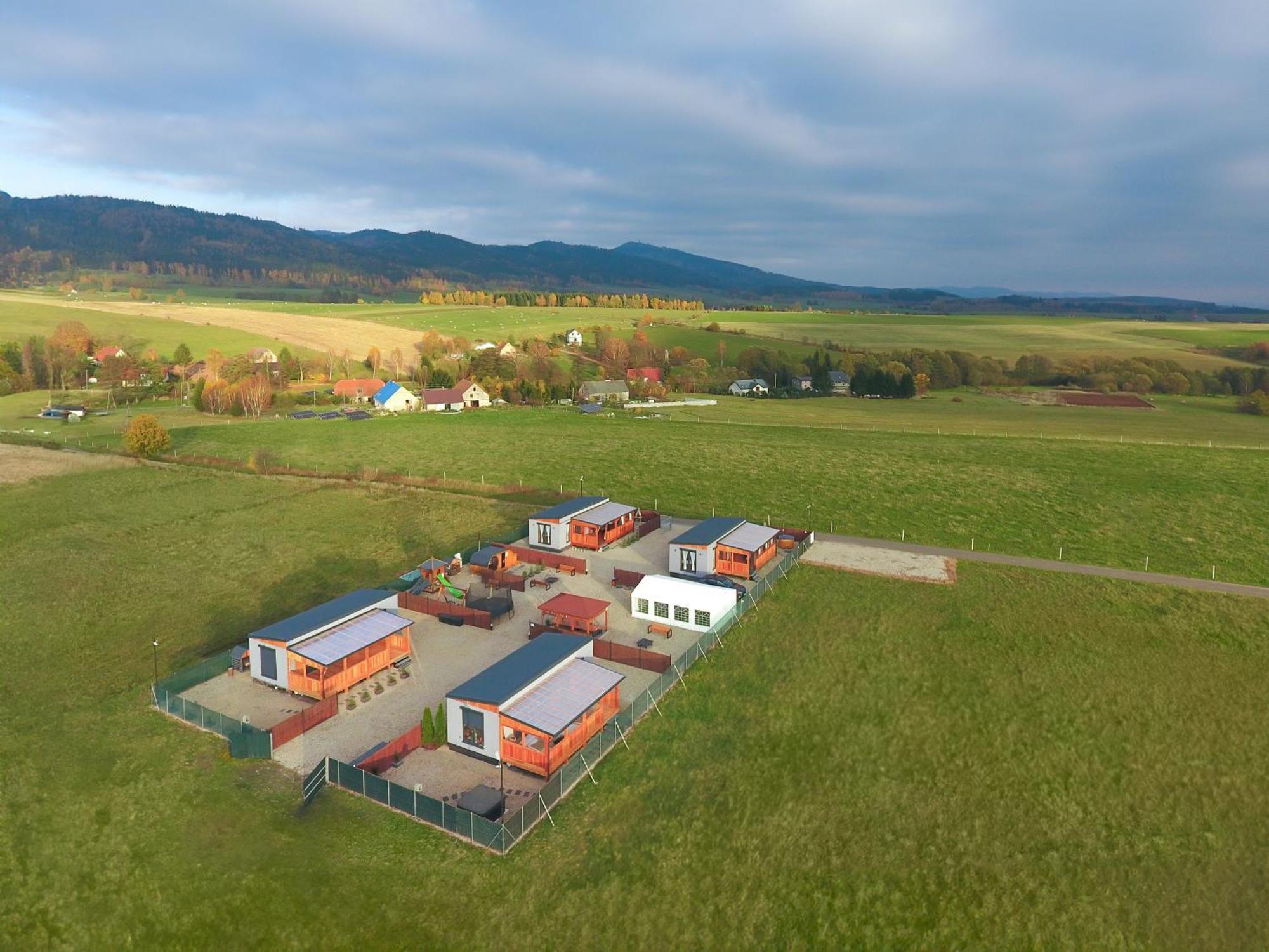 Rajska Polana Domki Premium ,Na Odludziu Z Prywatna Balia Z Jacuzzi I Sauna ,Cisza,Rowery Elektryczne,Gory,Astroprzygoda,- Adrspach, Skalne Miasto, Zamek Ksiaz,Andrzejowka,Karpacz, Sniezka,Janskie Laznie,Pec Mieroszow Bagian luar foto